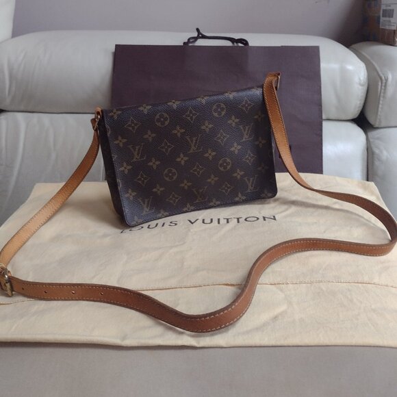 💯% Authentic Louis Vuitton Musette Tango Bag - Picture 1 of 14